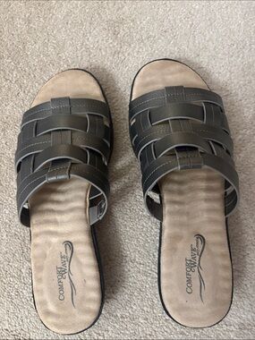 Women’s Brown Woven Slide Sandals